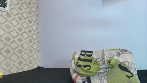 Raquel  online show from 7, 3, 2025