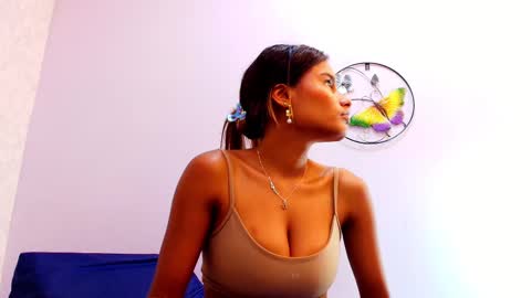 Raquel  online show from 24, 9, 2025