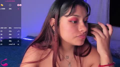 Snapshot of chantalpetit chatting on 7, 1, 2025 chantalpetit online show from 7, 1, 2025