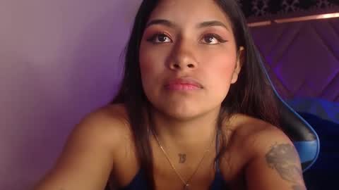 Snapshot of chantalpetit chatting on 12, 10, 2025 chantalpetit online show from 12, 10, 2025