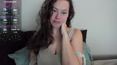 Snapshot of chantarra chatting on 18, 12, 2024 Chantarra Chant Chanty C Lady C  please not baby babe BB or other pet names online show from 18, 12, 2024