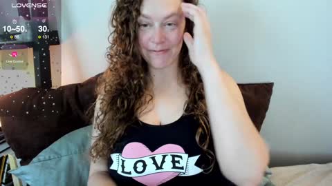 Snapshot of chantarra chatting on 9, 3, 2025 Chantarra Chant Chanty C Lady C  please not baby babe BB or other pet names online show from 9, 3, 2025