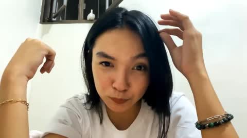 Snapshot of charamaracle chatting on 3, 4, 2026 Elly online show from 3, 4, 2026