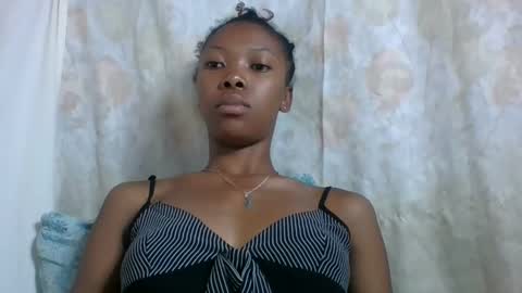 chariola0101 online show from 1, 2, 2025