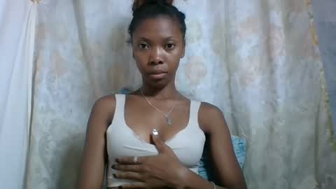 chariola0101 online show from 1, 2, 2025