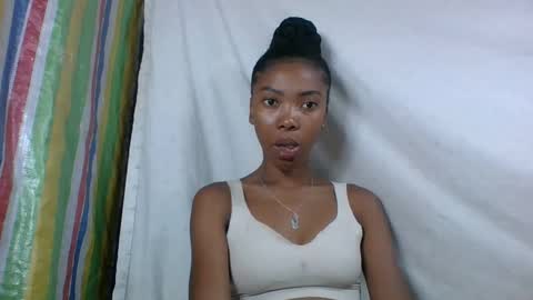 chariola0101 online show from 2, 2, 2025