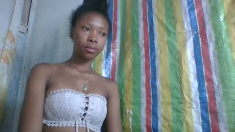 chariola0101 online show from 7, 2, 2025