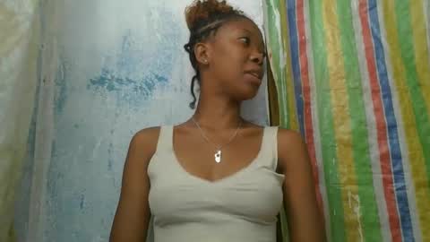 chariola0101 online show from 11, 2, 2025