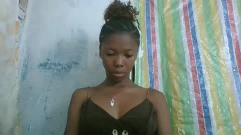 chariola0101 online show from 14, 2, 2025