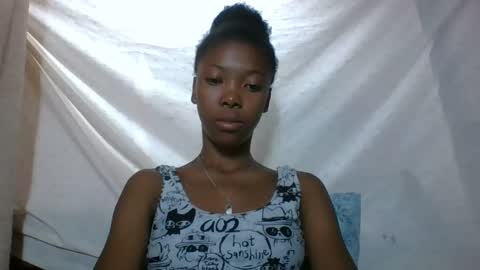 chariola0101 online show from 23, 2, 2025