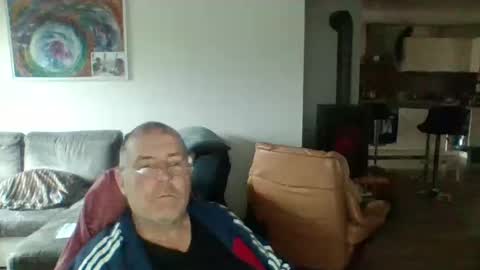 charles6064 online show from 20, 12, 2024