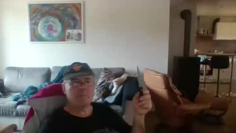 charles6064 online show from 6, 11, 2025