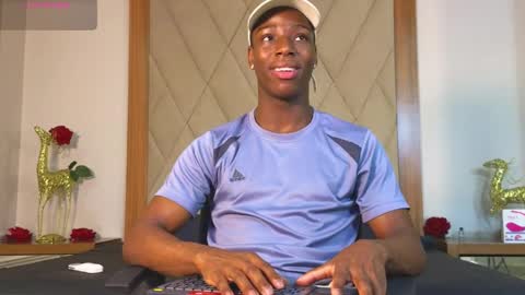 Snapshot of charlesbrown_ chatting on 22, 5, 2026 charlesbrown_ online show from 22, 5, 2026