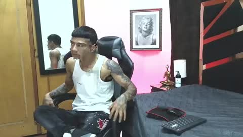 Snapshot of charlie_oconnor chatting on 6, 3, 2025 Charlie oconnor online show from 6, 3, 2025