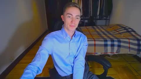 Snapshot of charlieseyer chatting on 28, 1, 2025 carlos reyes online show from 28, 1, 2025