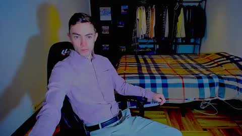 Snapshot of charlieseyer chatting on 1, 2, 2025 carlos reyes online show from 1, 2, 2025