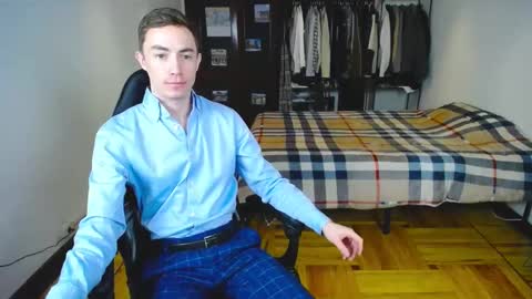 Snapshot of charlieseyer chatting on 12, 2, 2025 carlos reyes online show from 12, 2, 2025