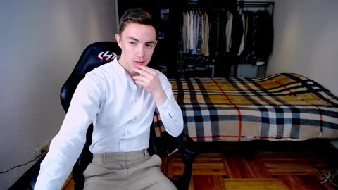 Snapshot of charlieseyer chatting on 13, 2, 2025 carlos reyes online show from 13, 2, 2025