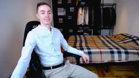 Snapshot of charlieseyer chatting on 11, 3, 2025 carlos reyes online show from 11, 3, 2025