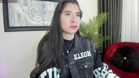 Snapshot of charlote_horny chatting on 11, 1, 2025 Charlote online show from 11, 1, 2025