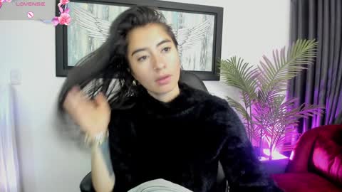 Snapshot of charlote_horny chatting on 12, 1, 2025 Charlote online show from 12, 1, 2025