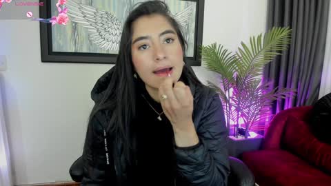 Snapshot of charlote_horny chatting on 12, 1, 2025 Charlote online show from 12, 1, 2025