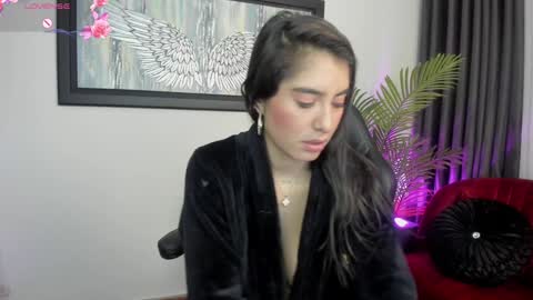 Snapshot of charlote_horny chatting on 14, 1, 2025 Charlote online show from 14, 1, 2025