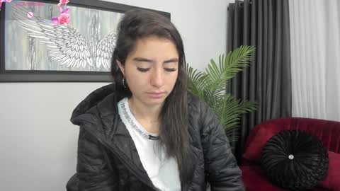 Snapshot of charlote_horny chatting on 21, 1, 2025 Charlote online show from 21, 1, 2025