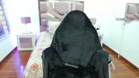 Snapshot of charlote_horny chatting on 17, 2, 2025 Charlote online show from 17, 2, 2025