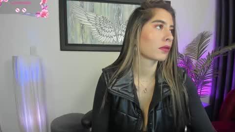 Snapshot of charlote_horny chatting on 25, 2, 2025 Charlote online show from 25, 2, 2025