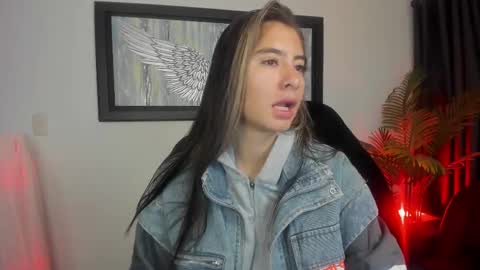 Snapshot of charlote_horny chatting on 26, 2, 2025 Charlote online show from 26, 2, 2025