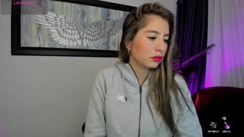 Snapshot of charlote_horny chatting on 13, 9, 2025 Charlote online show from 13, 9, 2025