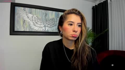 Snapshot of charlote_horny chatting on 8, 10, 2025 Charlote online show from 8, 10, 2025