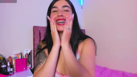 Snapshot of charlothe942 chatting on 2, 12, 2025 Charlothe online show from 2, 12, 2025