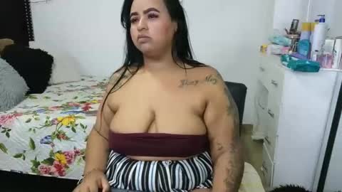 Snapshot of charlotte_027 chatting on 8, 11, 2025 charlotte_027 online show from 8, 11, 2025