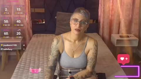CHARLOTTE GRAY online show from 28, 11, 2025