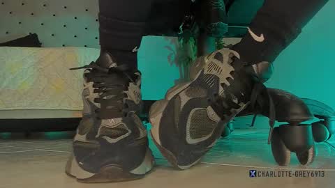 charlotte  grey online show from 12, 1, 2026