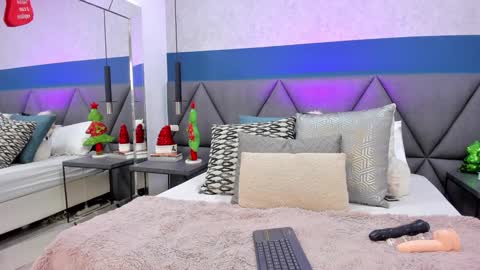 Charlotte online show from 22, 12, 2024