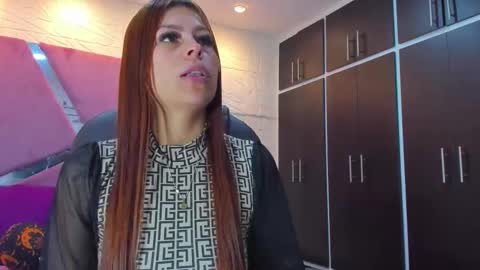 Charlotte Icee online show from 21, 11, 2025