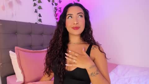 Snapshot of charlotte_jamees chatting on 23, 2, 2025 Charlotte james online show from 23, 2, 2025