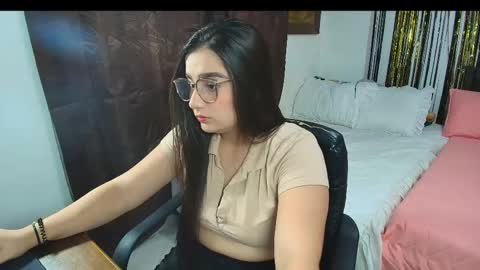 charlotte_richardson online show from 4, 12, 2025