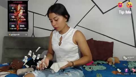 Snapshot of charlotte_vickie chatting on 16, 6, 2026 Charlotte online show from 16, 6, 2026