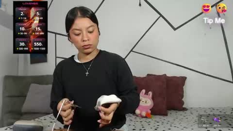 Snapshot of charlotte_vickie chatting on 23, 6, 2026 Charlotte online show from 23, 6, 2026