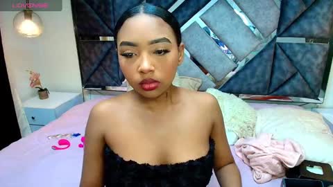 Snapshot of charlotte_walker1 chatting on 24, 9, 2025 charlotte_walker1 online show from 24, 9, 2025