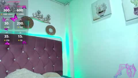 Snapshot of charlotte_walker1 chatting on 15, 11, 2025 charlotte_walker1 online show from 15, 11, 2025