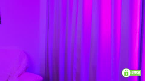 Snapshot of charlotte_wow chatting on 8, 3, 2025 Charlotte online show from 8, 3, 2025