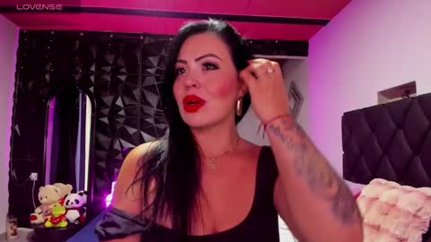 Snapshot of charlottemeyerr chatting on 5, 11, 2025 charlot online show from 5, 11, 2025