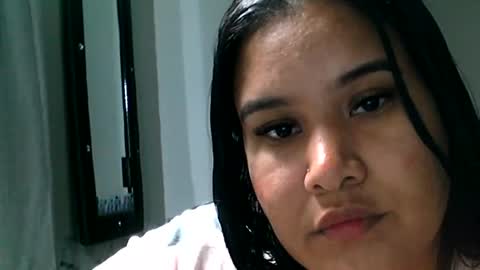 Snapshot of charlottequeen_21 chatting on 29, 6, 2026 charlottequeen_21 online show from 29, 6, 2026