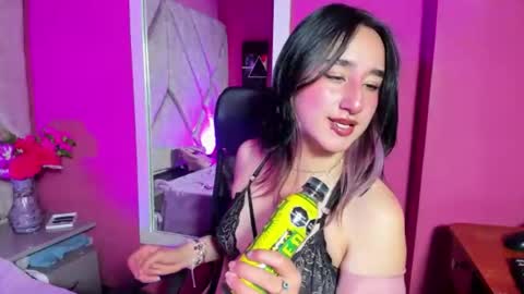 charlottestuart_ online show from 2, 4, 2026