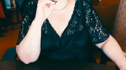 CharlotteXTasty online show from 5, 3, 2025